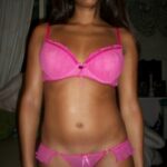 Femme sexy adorant le sexe extrême Femme sexy adorant le sexe extrême