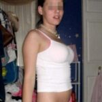 Annonce d'une petite salope Annonce d'une petite salope